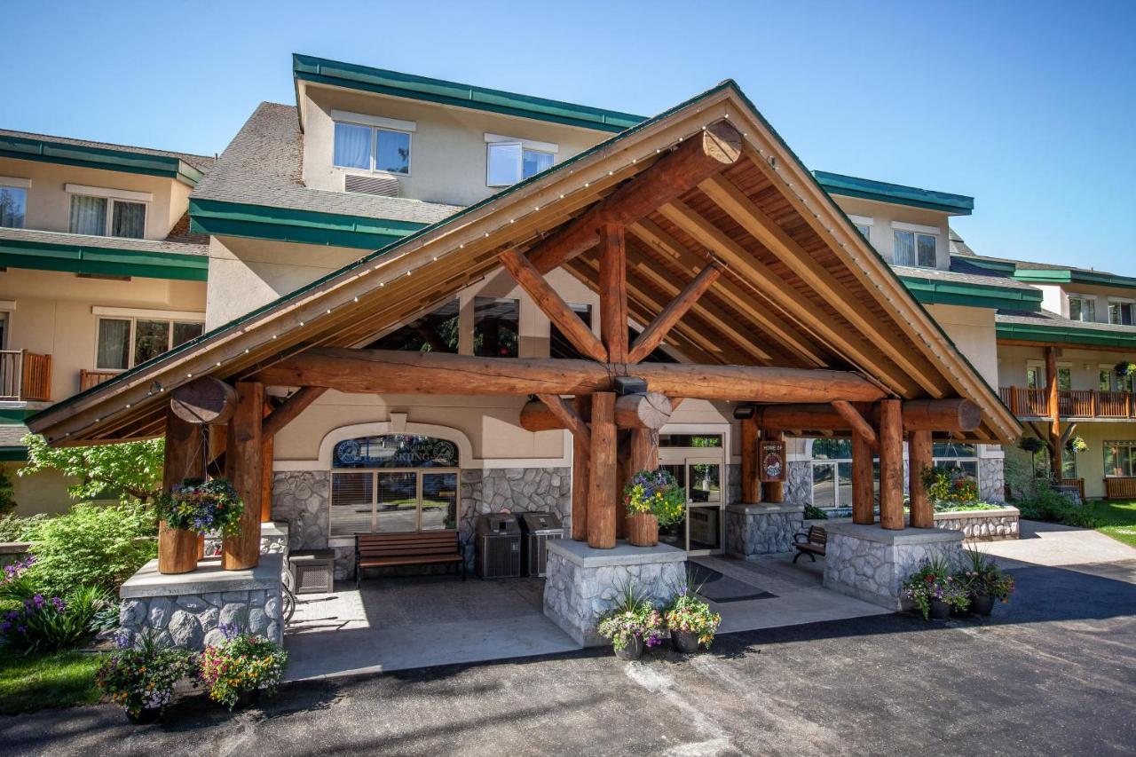 Coast Hillcrest Hotel Ревелсток Экстерьер фото