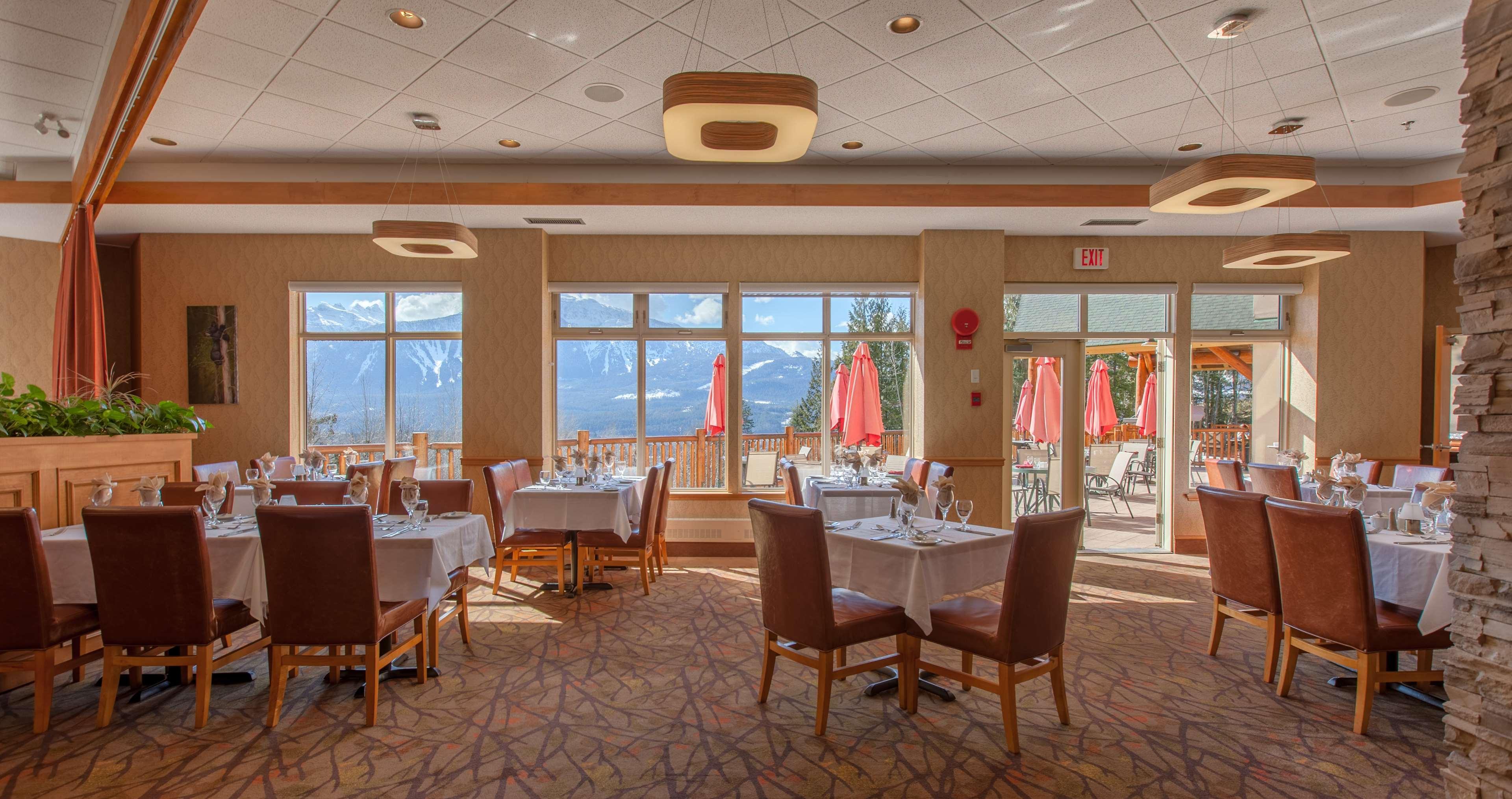 Coast Hillcrest Hotel Ревелсток Экстерьер фото
