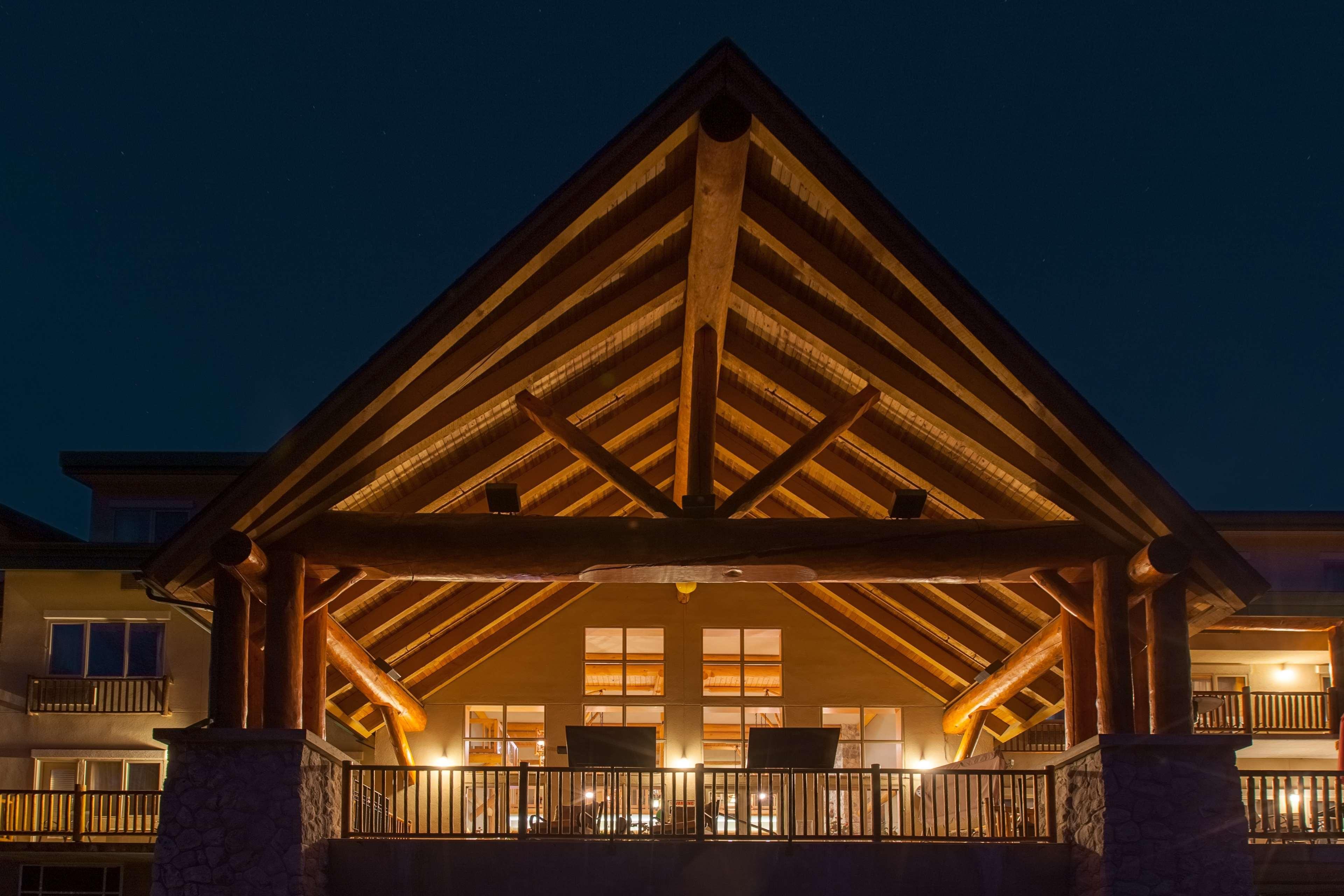 Coast Hillcrest Hotel Ревелсток Экстерьер фото