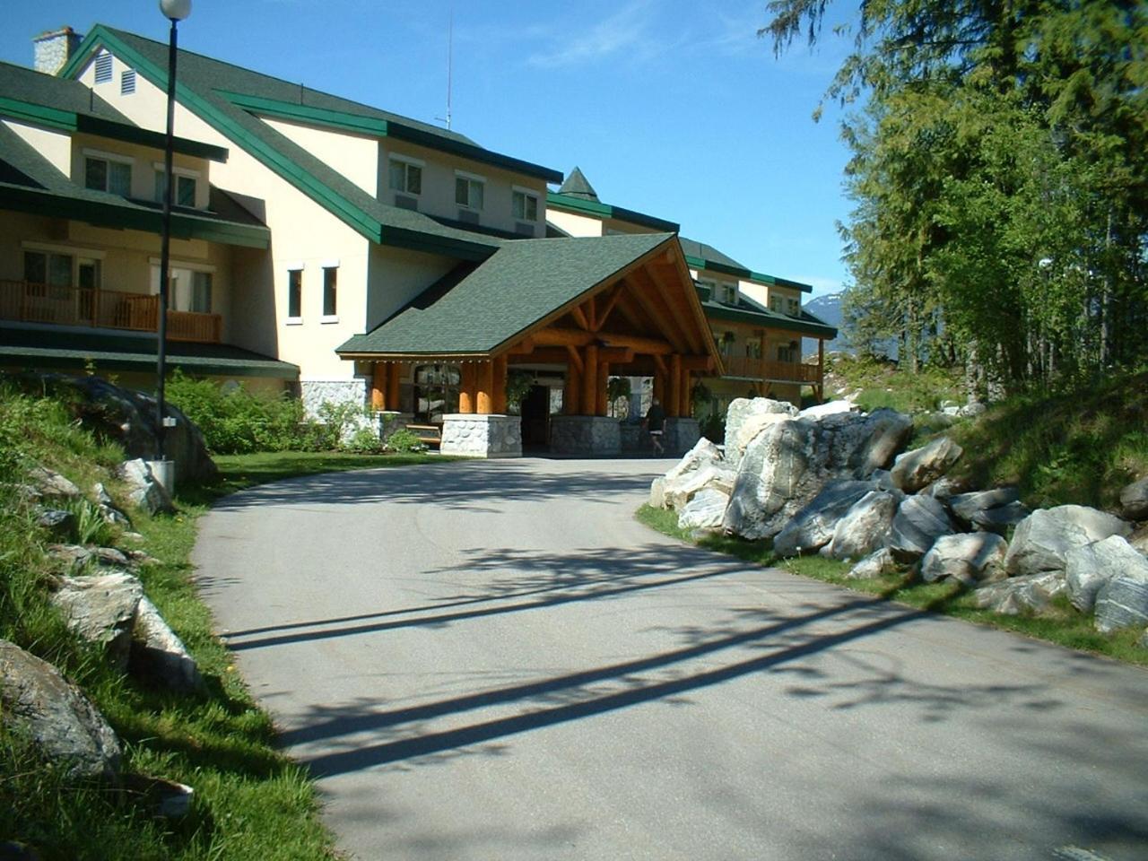 Coast Hillcrest Hotel Ревелсток Экстерьер фото