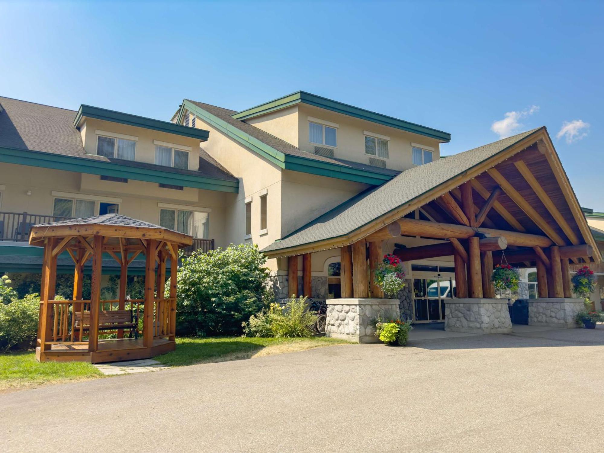 Coast Hillcrest Hotel Ревелсток Экстерьер фото
