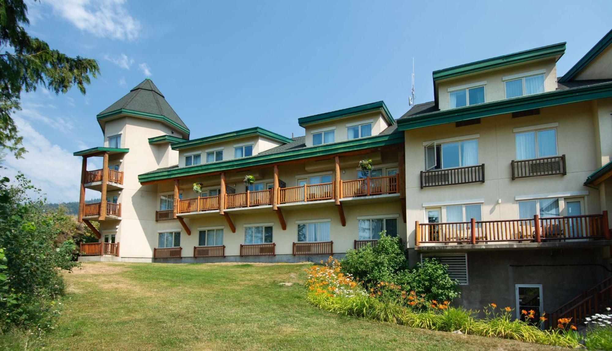 Coast Hillcrest Hotel Ревелсток Экстерьер фото
