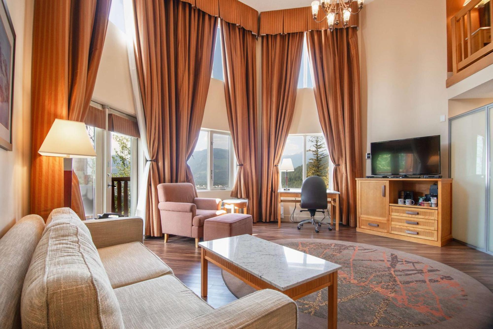 Coast Hillcrest Hotel Ревелсток Экстерьер фото