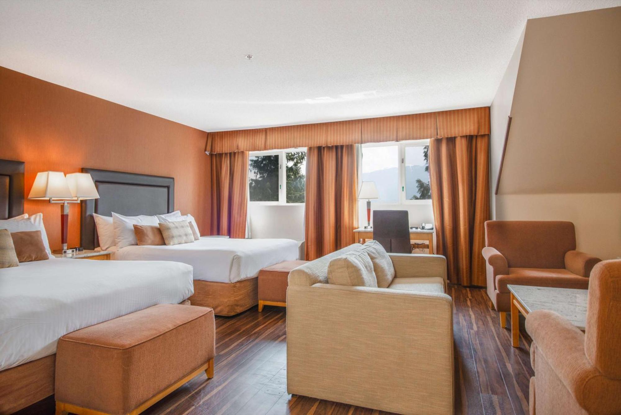 Coast Hillcrest Hotel Ревелсток Экстерьер фото